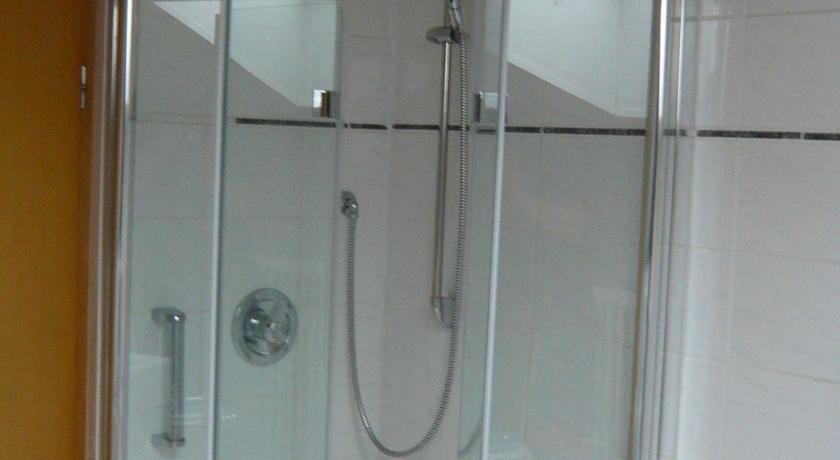 Ferienwohnung Sinsheim-Duehren Quarto foto